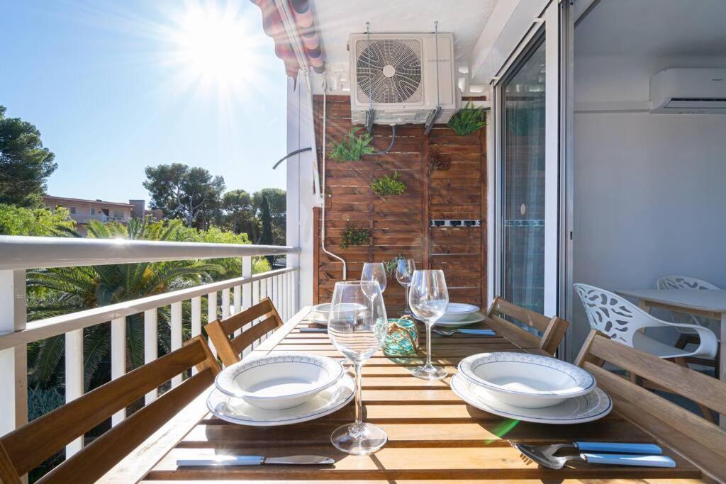 Privilegiado-Tarragona-50Mplaya-Wifi-Pool-Relax8 المظهر الخارجي الصورة