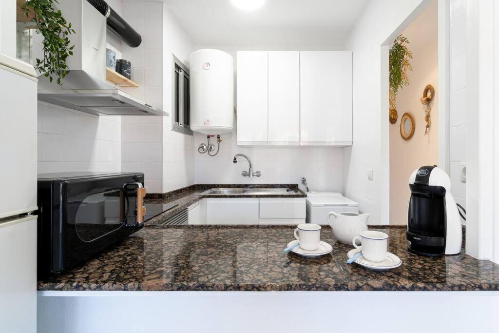 Privilegiado-Tarragona-50Mplaya-Wifi-Pool-Relax8 المظهر الخارجي الصورة