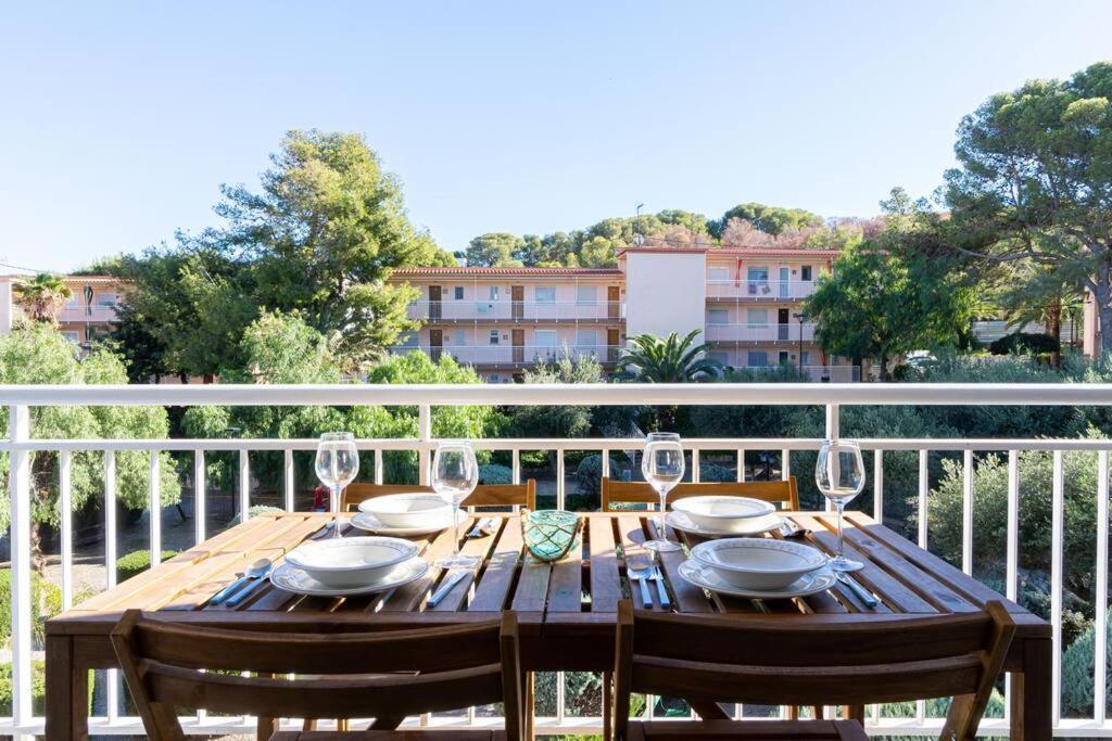Privilegiado-Tarragona-50Mplaya-Wifi-Pool-Relax8 المظهر الخارجي الصورة