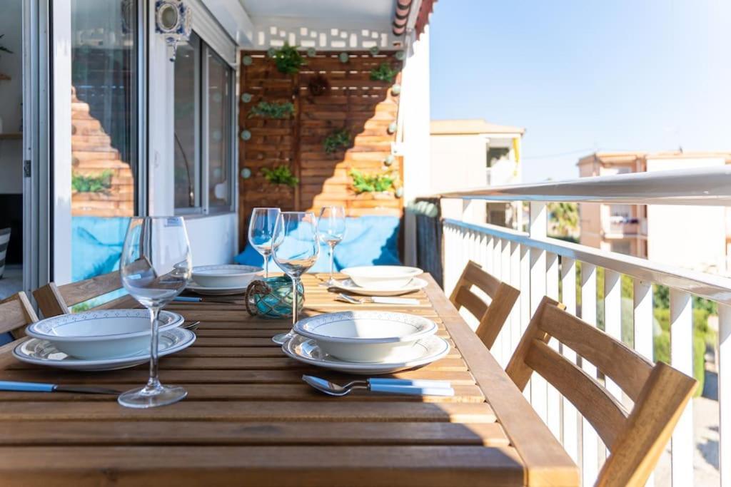 Privilegiado-Tarragona-50Mplaya-Wifi-Pool-Relax8 المظهر الخارجي الصورة